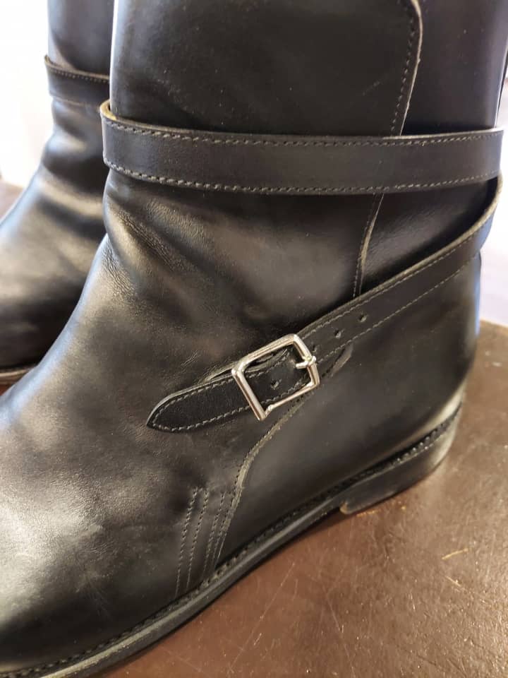 JOHN LOBB（ジョンロブ）チャッカブーツ ベルト作成 | 靴修理